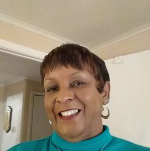 Meet your Posher, Bobbie